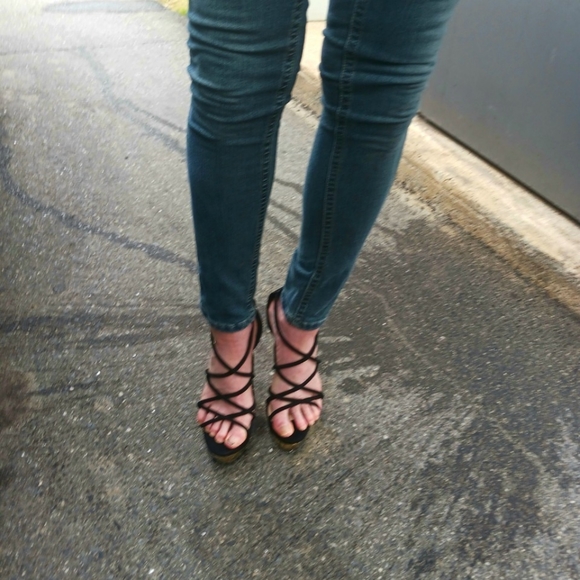 Qupid strappy high heels size 10 - Picture 7 of 7